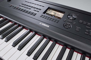 Piano Digital Yamaha DGX 670 Preto 