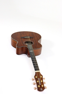 Violão Strinberg SJ 300 C KS EL-AC Semi-Jumbo com Bag